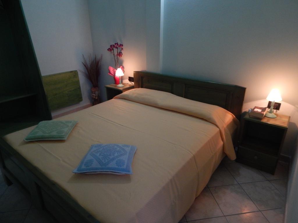 Appartamento Magnolia Cala Liberotto Zimmer foto