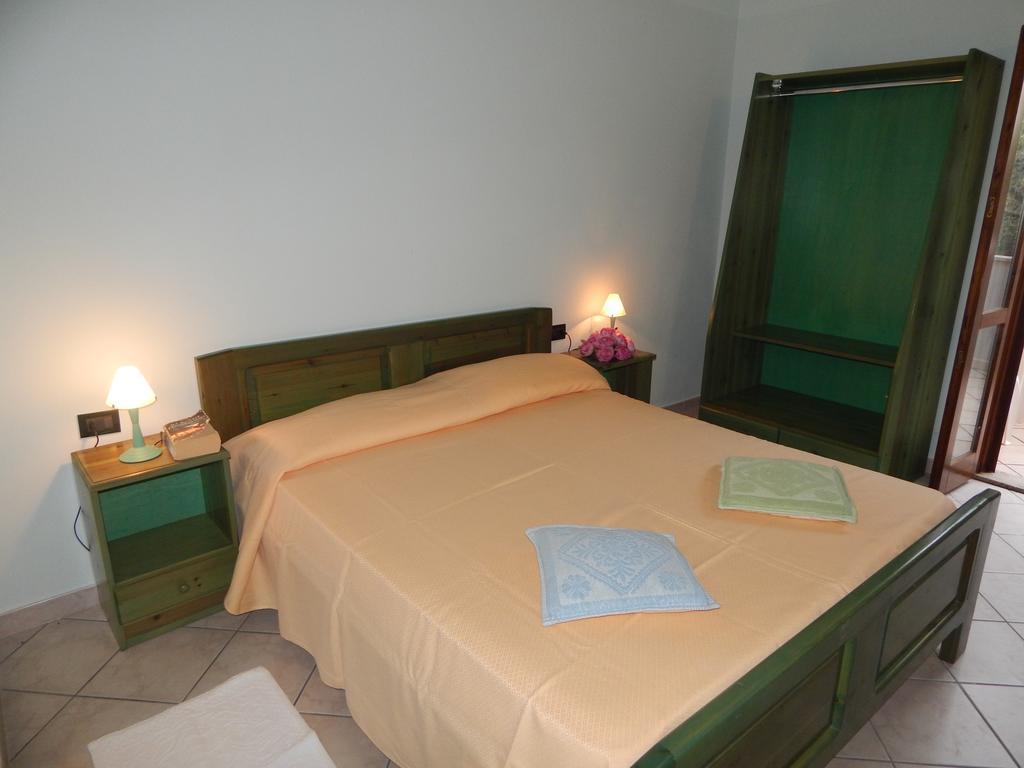 Appartamento Magnolia Cala Liberotto Exterior foto