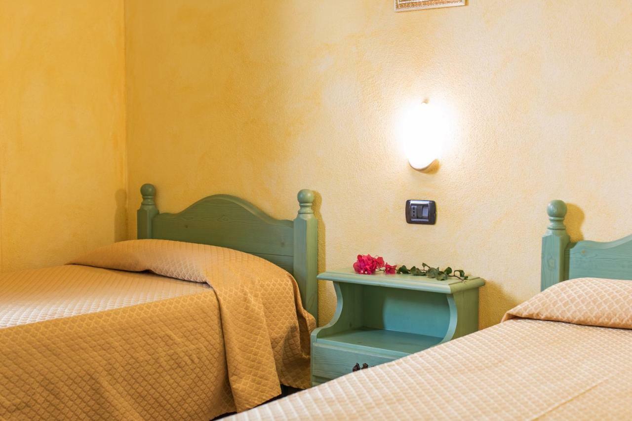 Appartamento Magnolia Cala Liberotto Exterior foto