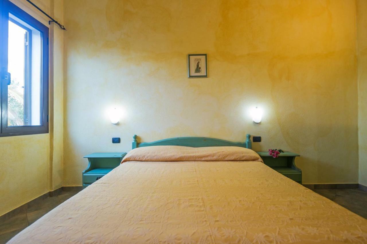 Appartamento Magnolia Cala Liberotto Exterior foto